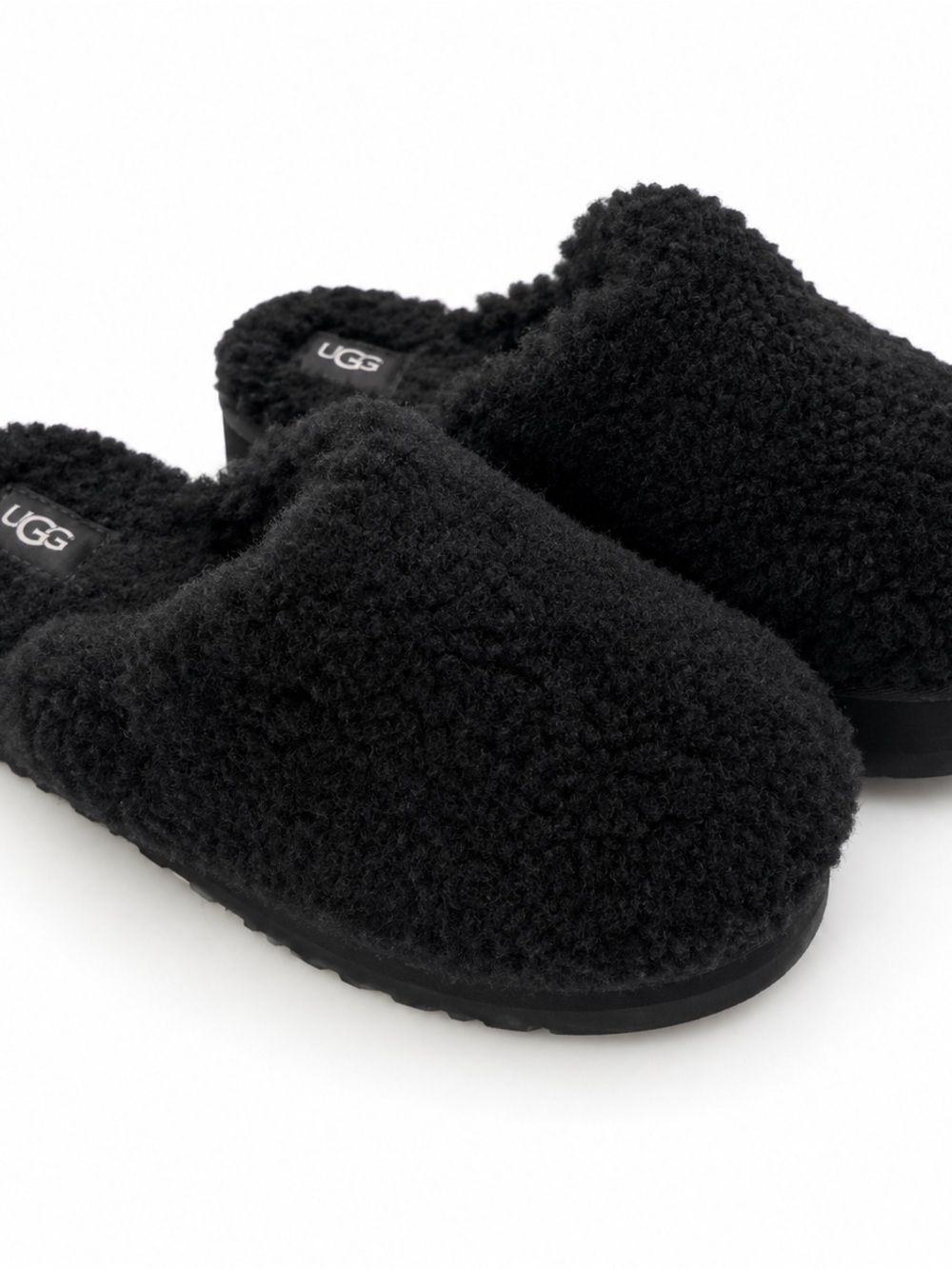 UGG Black Sheepskin Slippers Women’s Size 8 EU 39 Cozy Slip-On